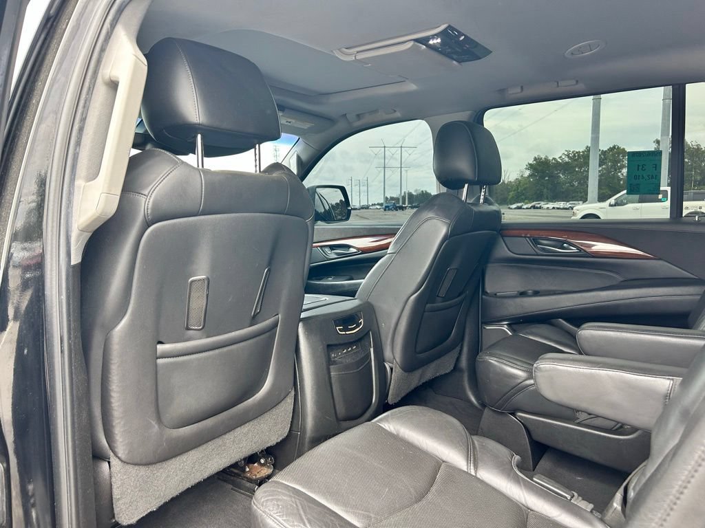 Used 2017 Cadillac Escalade ESV Luxury AWD/4WD image 22