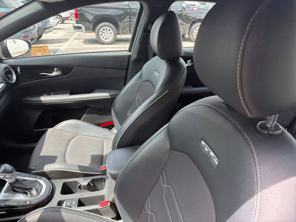 Used 2024 Kia Forte GT-Line w/ GT-Line Premium Package image 10