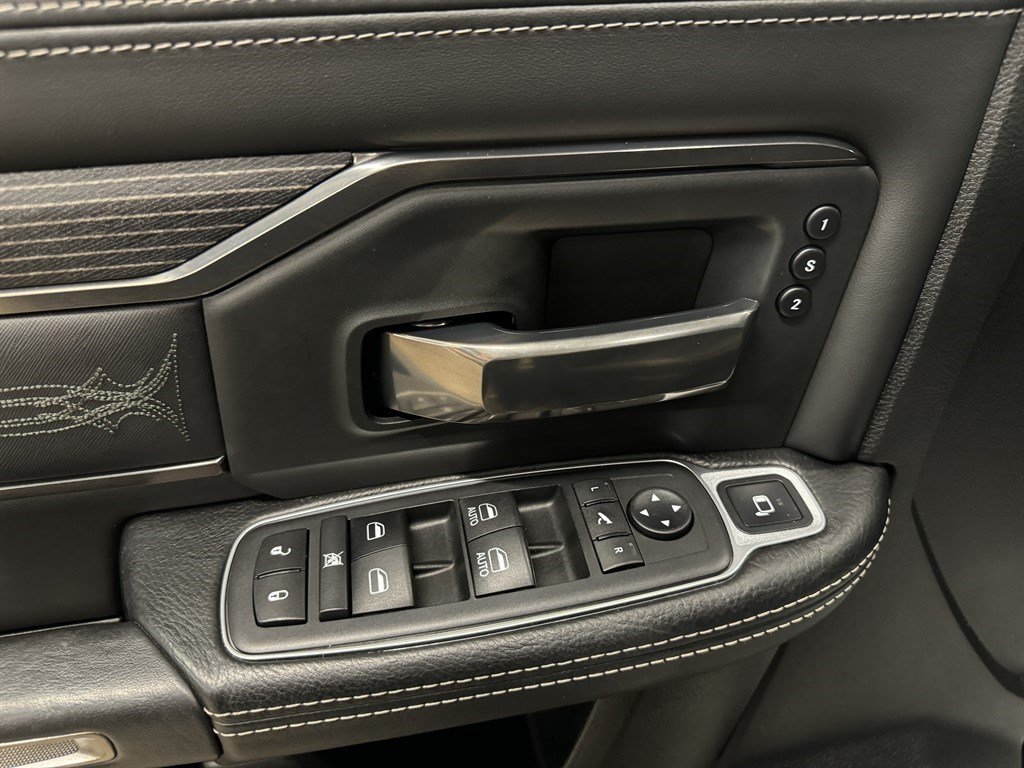 Used 2019 RAM 3500 Limited AWD/4WD image 33