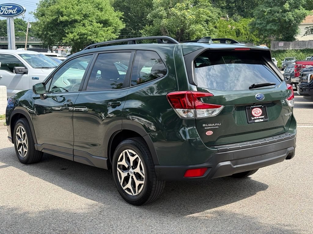 Used 2023 Subaru Forester Premium AWD/4WD image 8