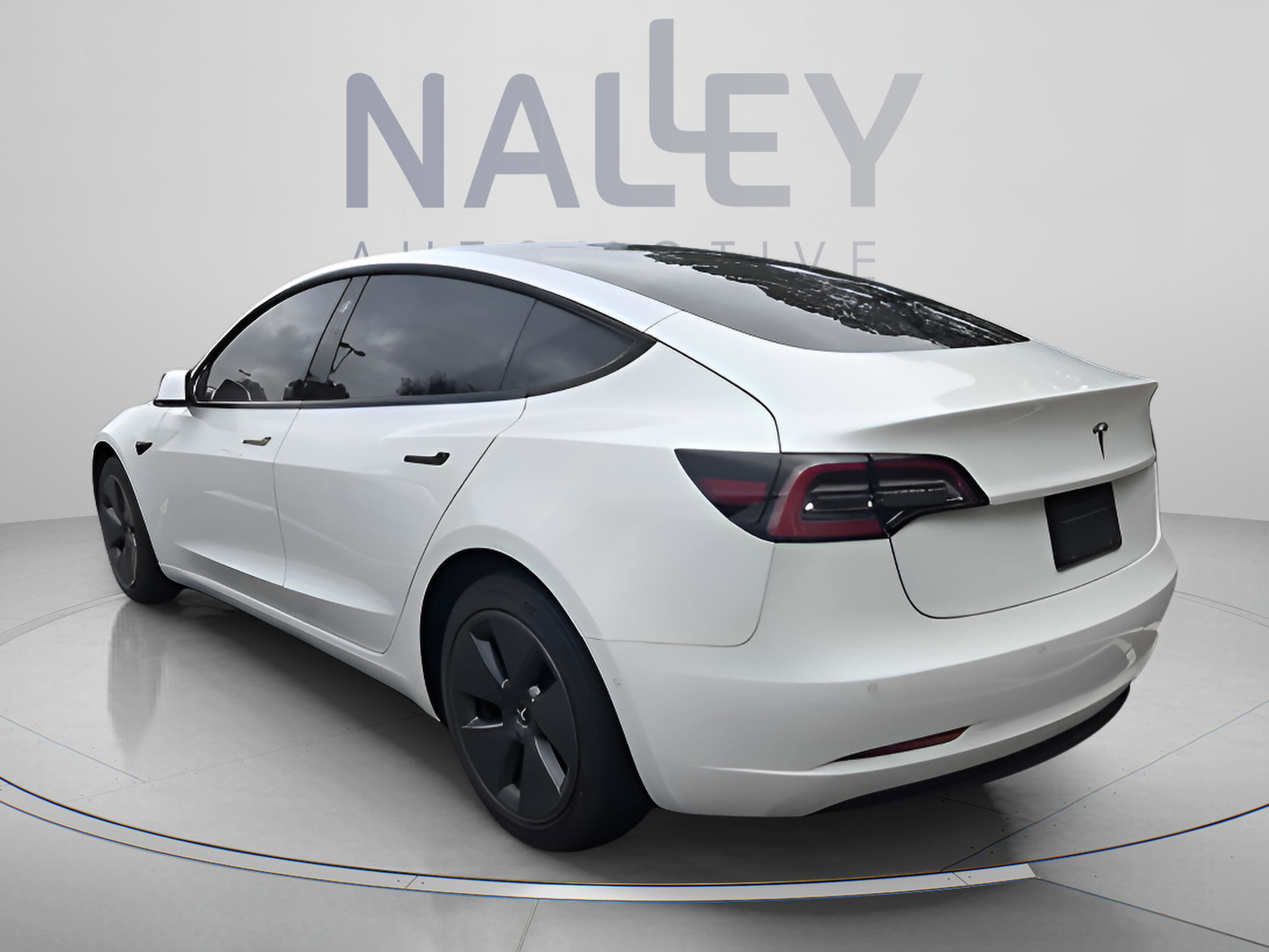 Used 2022 Tesla Model 3 Long Range AWD/4WD image 2