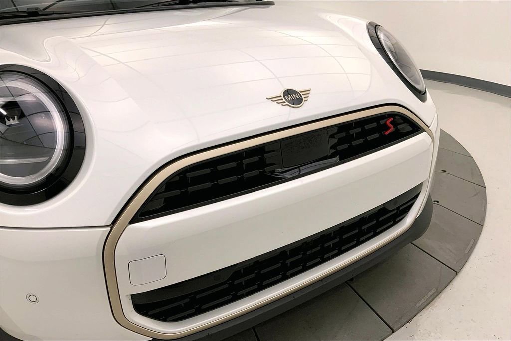 Certified 2025 MINI Cooper S image 29