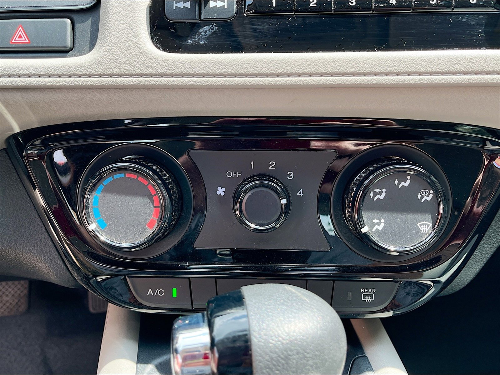 Used 2019 Honda HR-V LX image 15