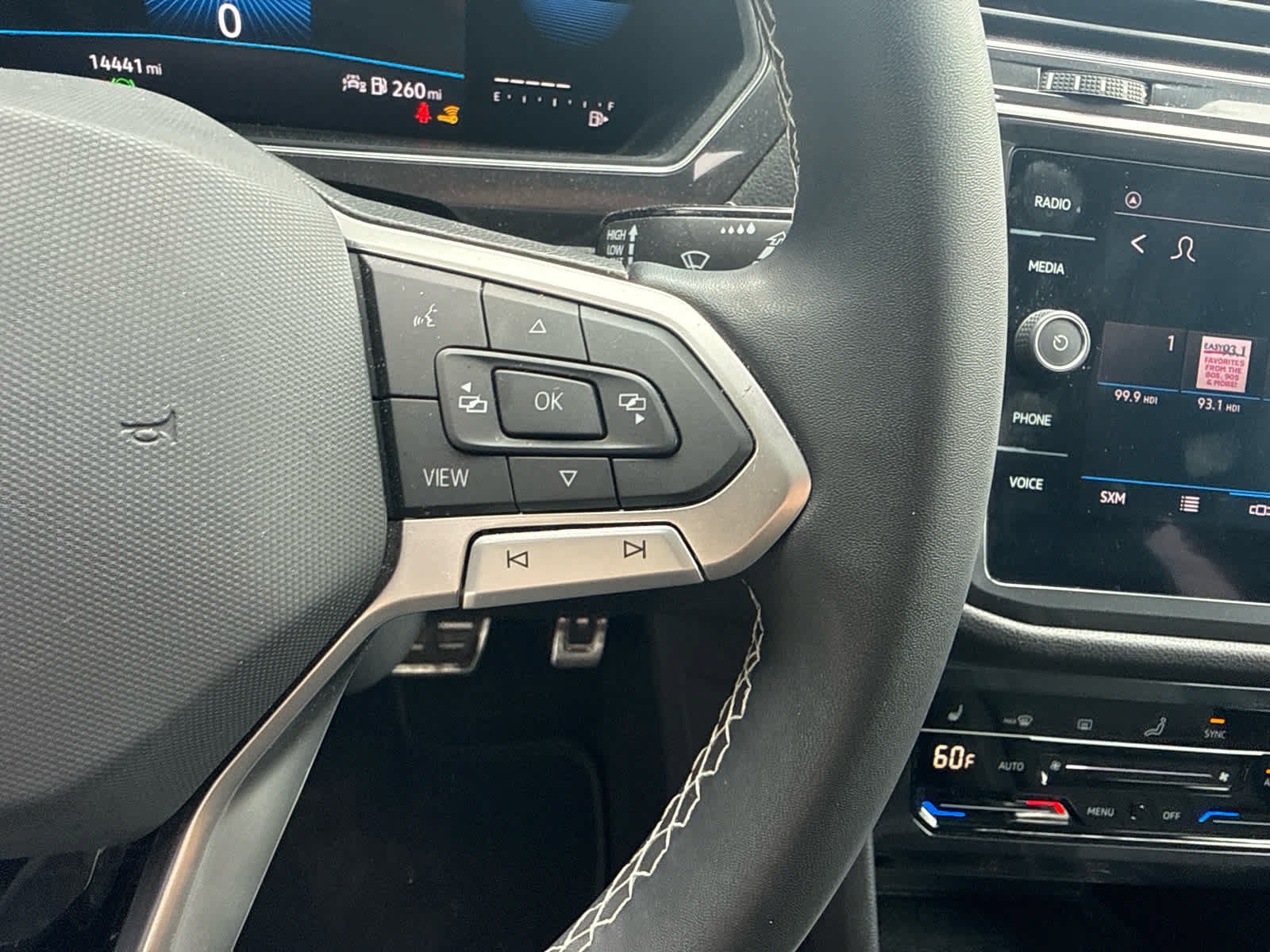 Certified 2023 Volkswagen Tiguan SE R-Line FWD image 11