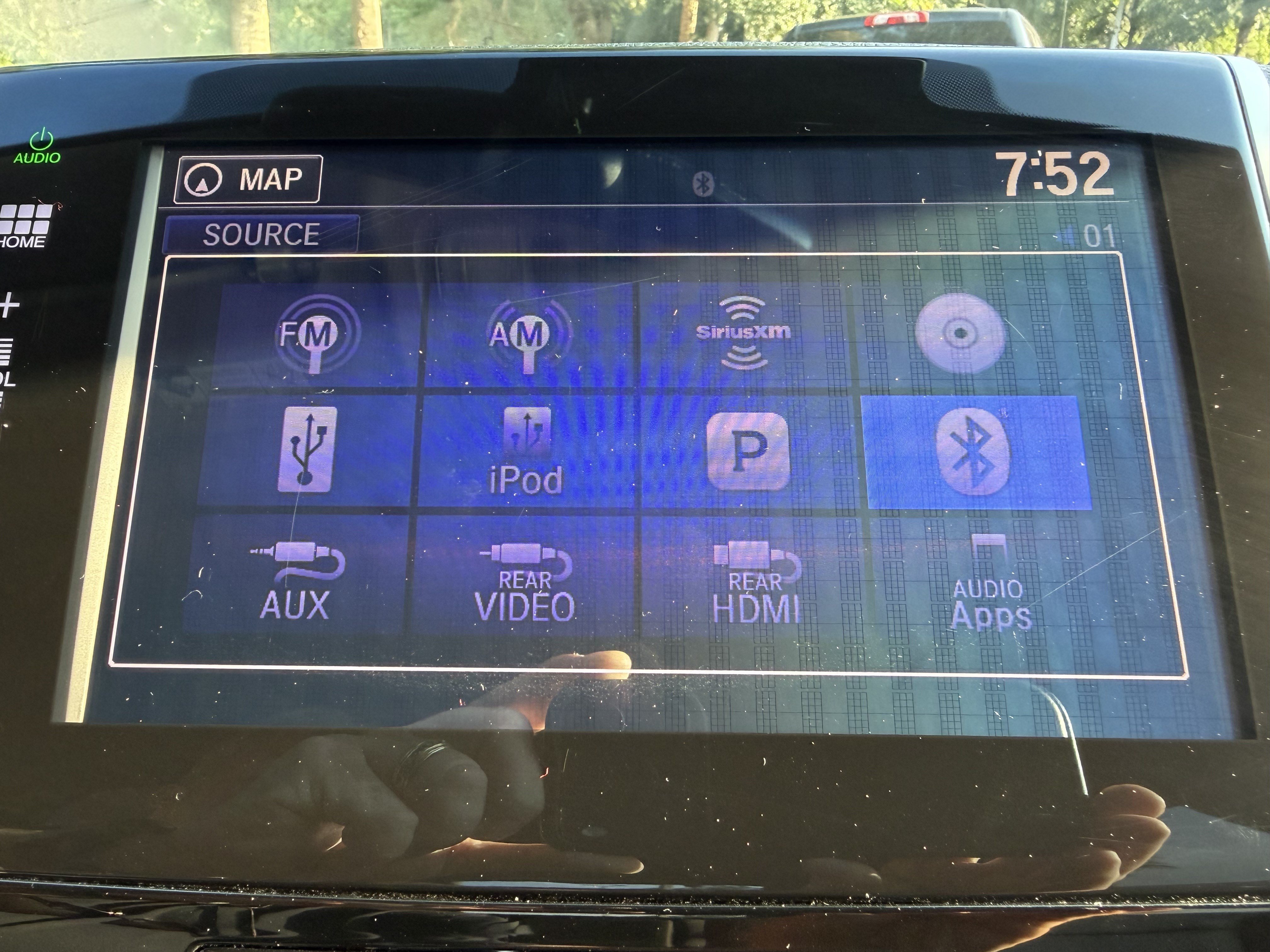 Used 2016 Honda Pilot Touring image 24