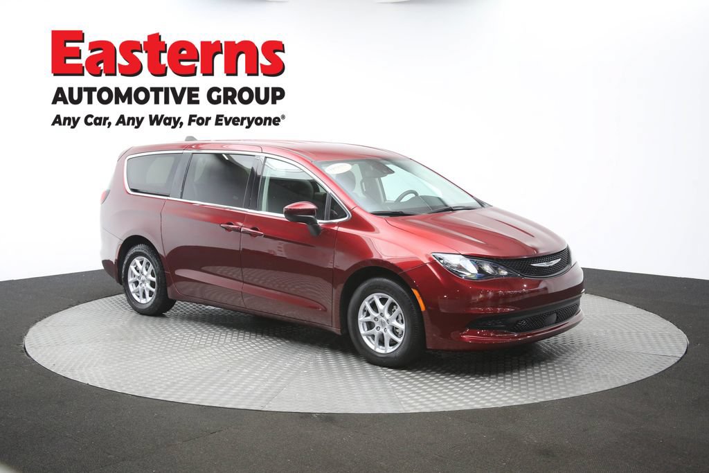 Used 2023 Chrysler Voyager LX FWD image 48