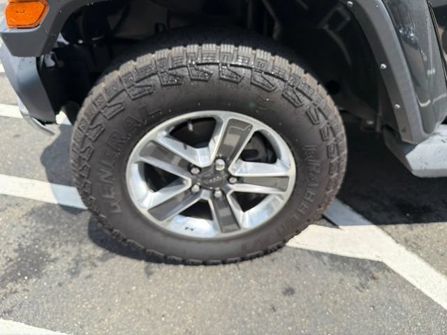 Used 2022 Jeep Wrangler Unlimited Sahara AWD/4WD image 33