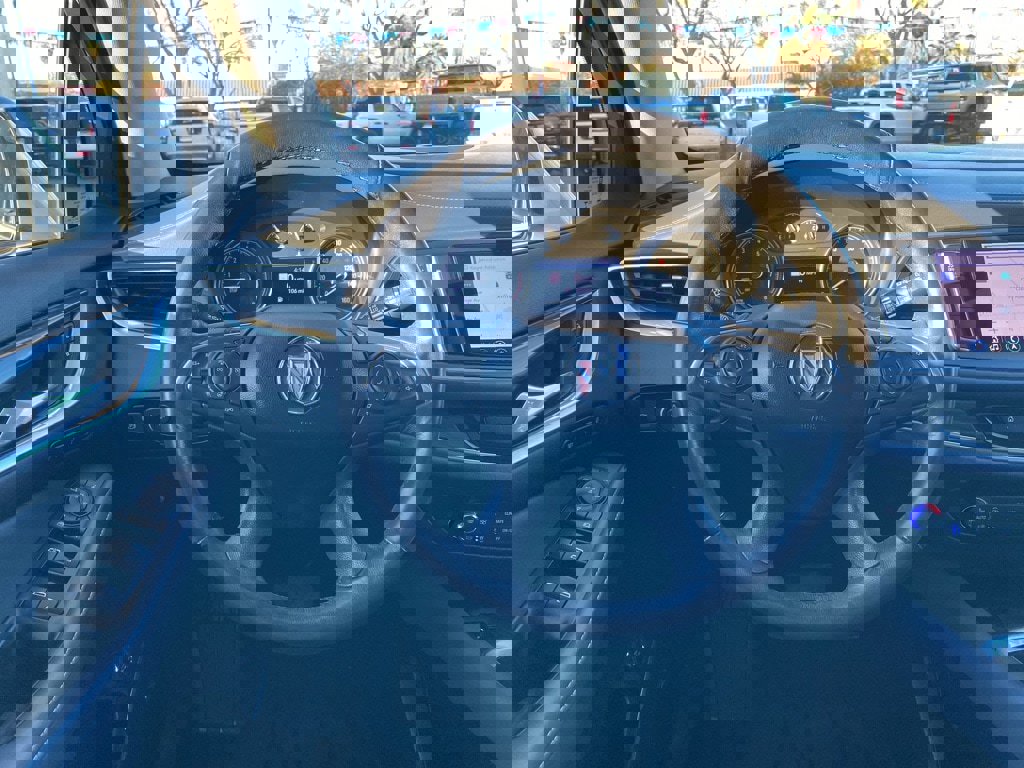 Used 2021 Buick Enclave Premium w/ Sun and Sites Package image 4