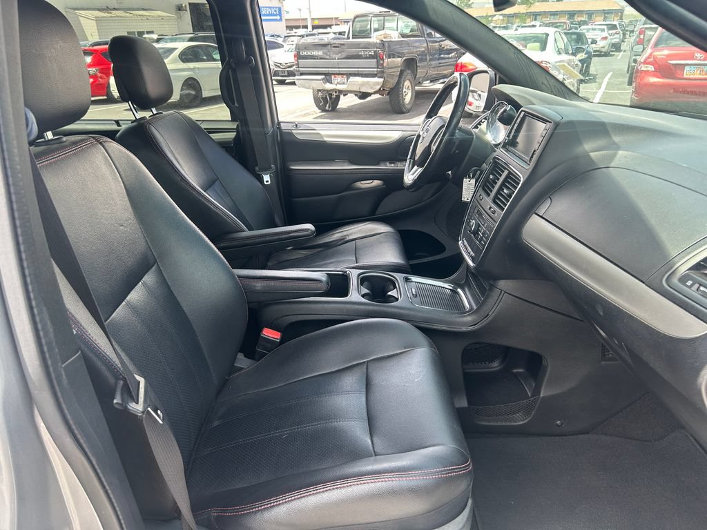 Used 2019 Dodge Grand Caravan GT FWD image 37