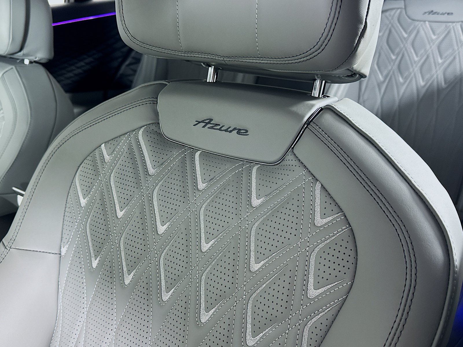 New 2026 Bentley Flying Spur V8 AWD/4WD image 42