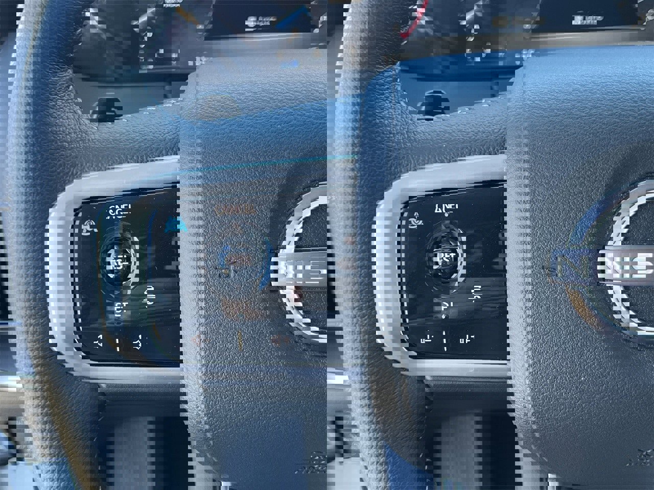 Certified 2025 Nissan Armada SV image 10