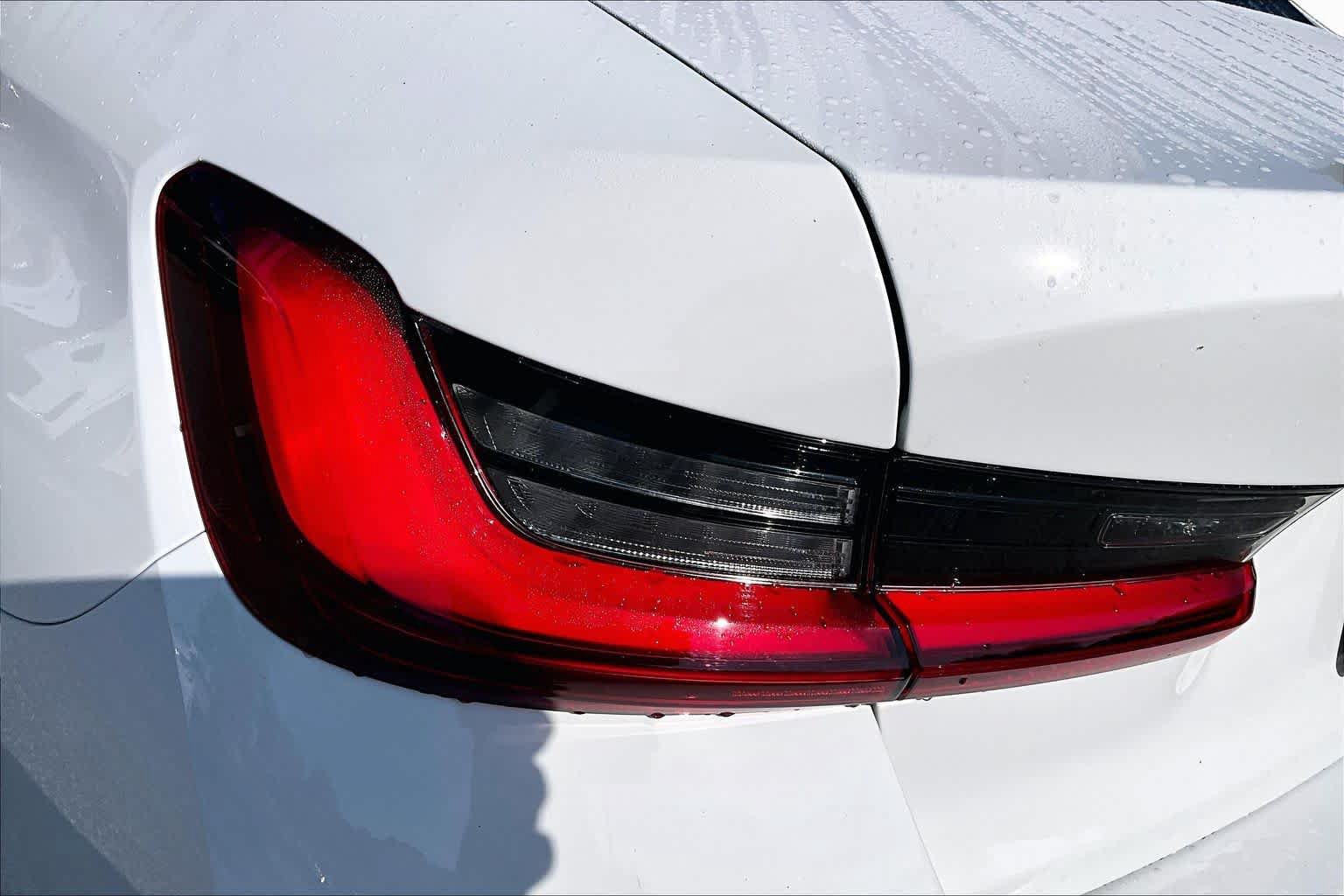 Used 2024 BMW 330i Sedan w/ Premium Package RWD image 28