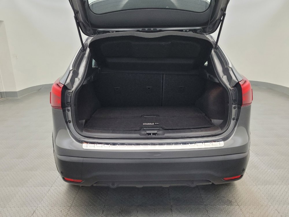 Used 2019 Nissan Rogue Sport SV w/ All-Weather Package image 29