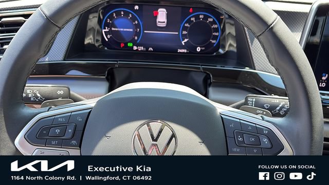 Used 2024 Volkswagen Atlas Peak Edition SE AWD/4WD image 13