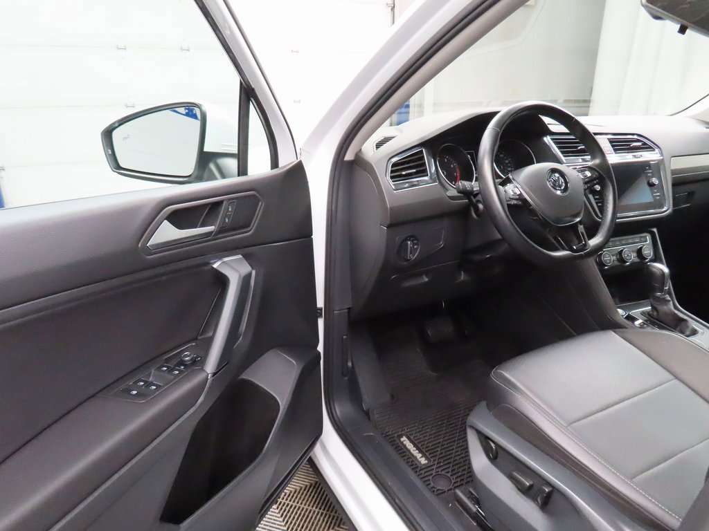 Used 2019 Volkswagen Tiguan SE image 38
