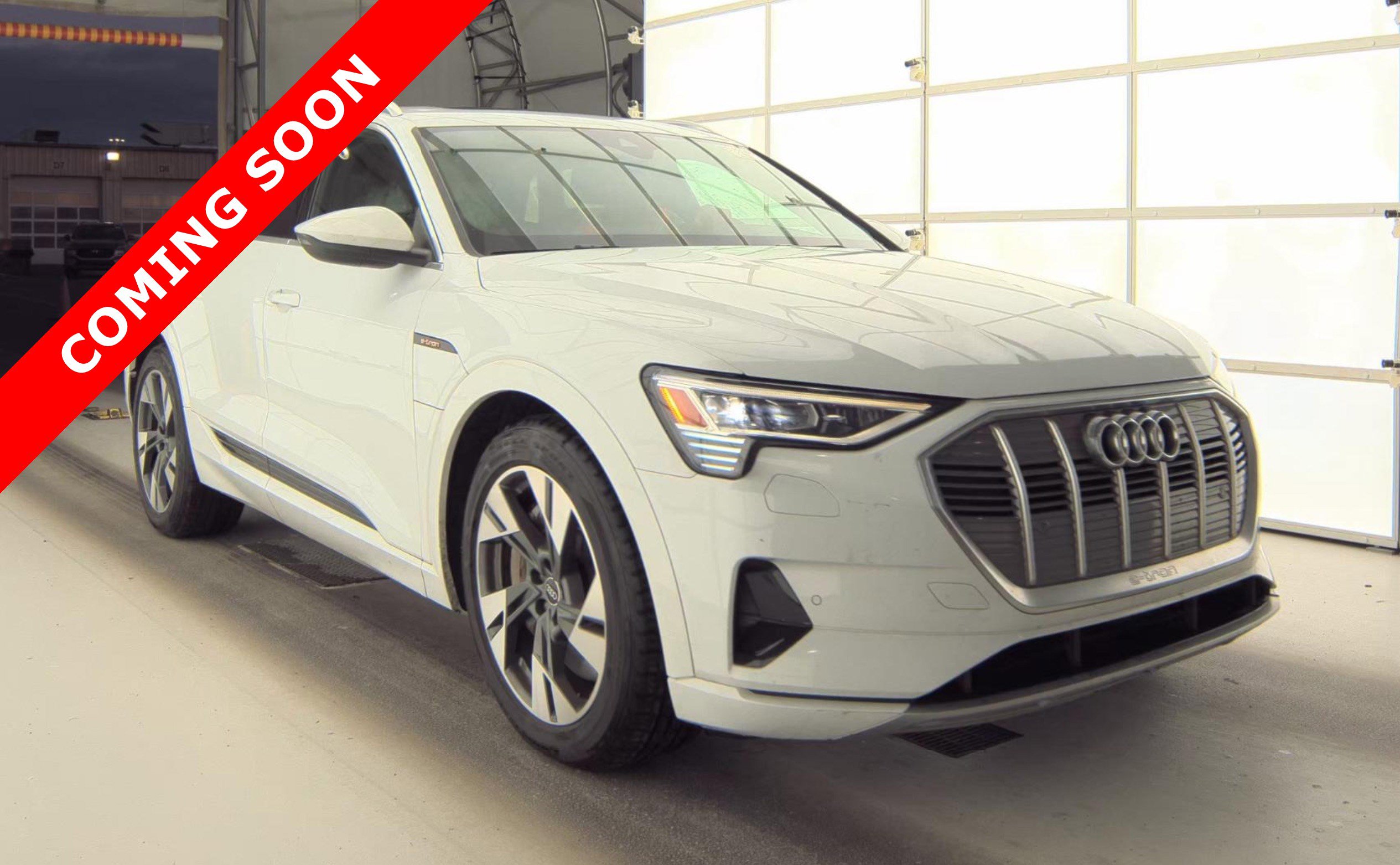 Used 2021 Audi e-tron Premium image 3