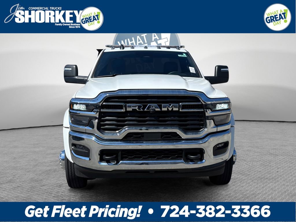 New 2026 RAM 5500 4x4 Regular Cab image 9