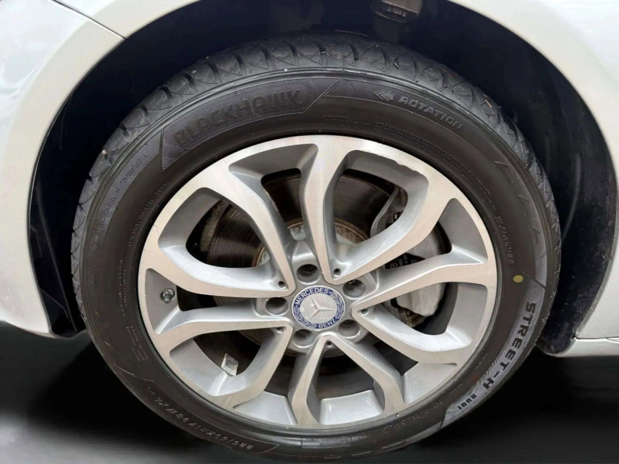 Used 2016 Mercedes-Benz C 300 4MATIC Sedan image 24