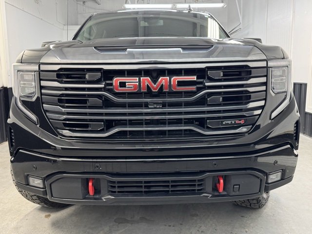 Used 2024 GMC Sierra 1500 AT4 w/ AT4 Preferred Package image 2