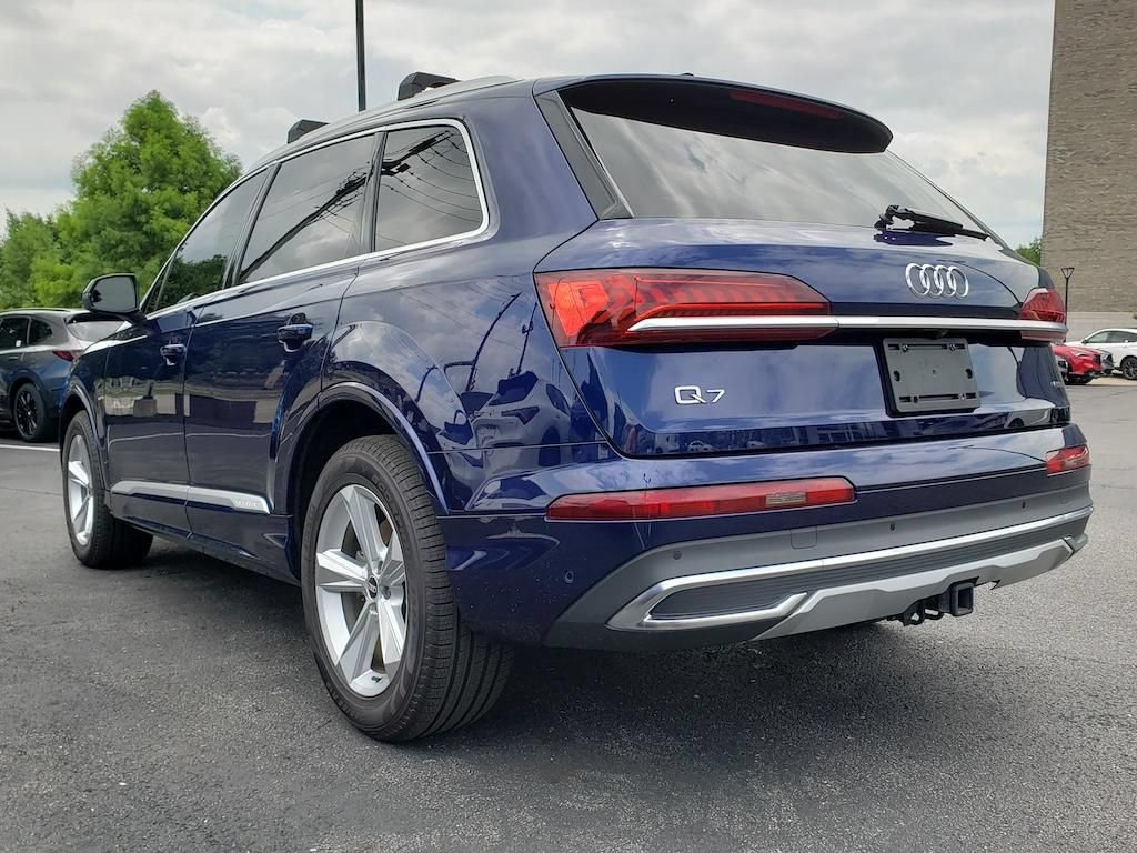 Used 2021 Audi Q7 3.0T Premium AWD/4WD image 5