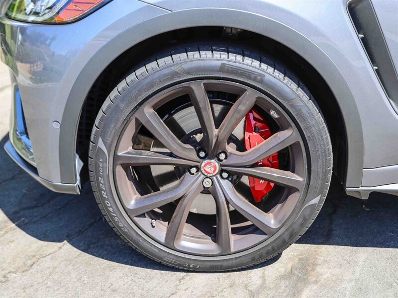 Used 2020 Jaguar F-PACE SVR AWD/4WD image 12