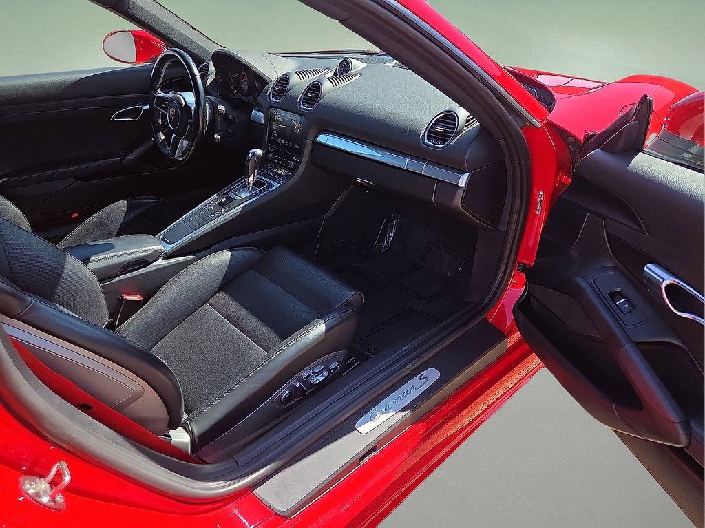 Used 2020 Porsche 718 Cayman S image 13