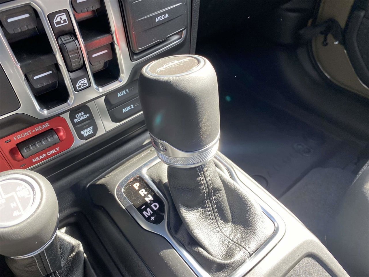 New 2025 Jeep Gladiator Rubicon image 24