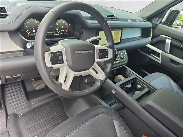 Used 2024 Land Rover Defender 110 X-Dynamic SE AWD/4WD image 15