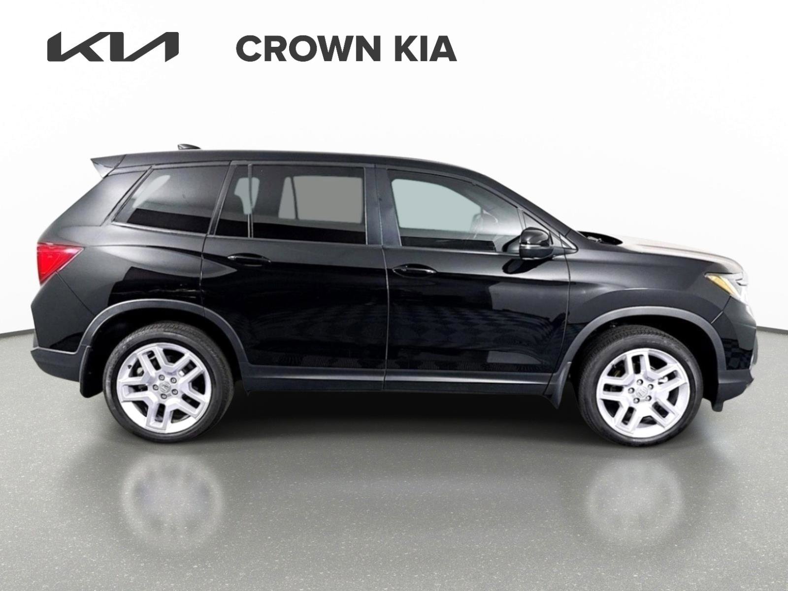 Used 2025 Honda Passport EX-L image 5