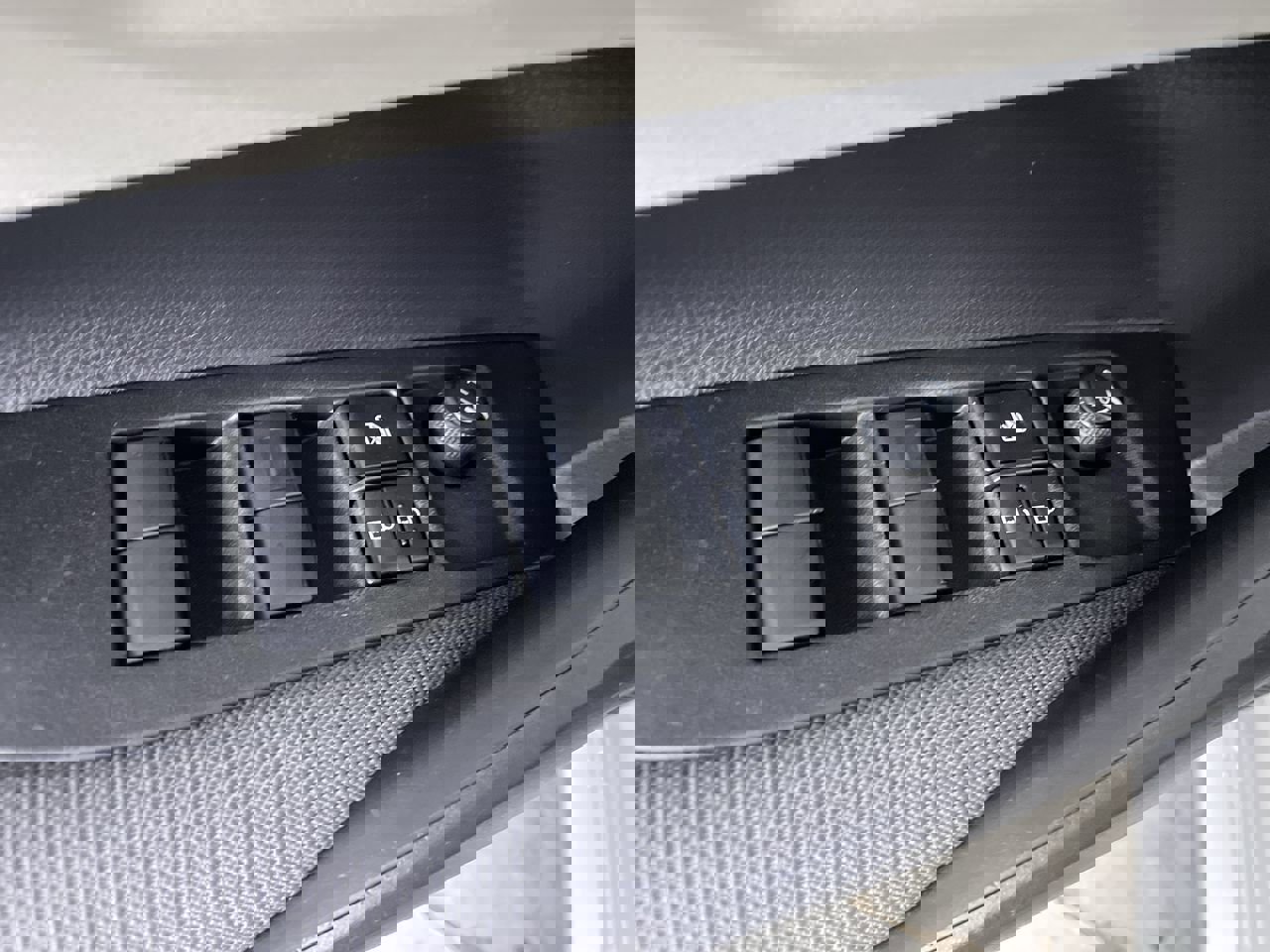 Used 2022 Toyota Corolla LE image 11