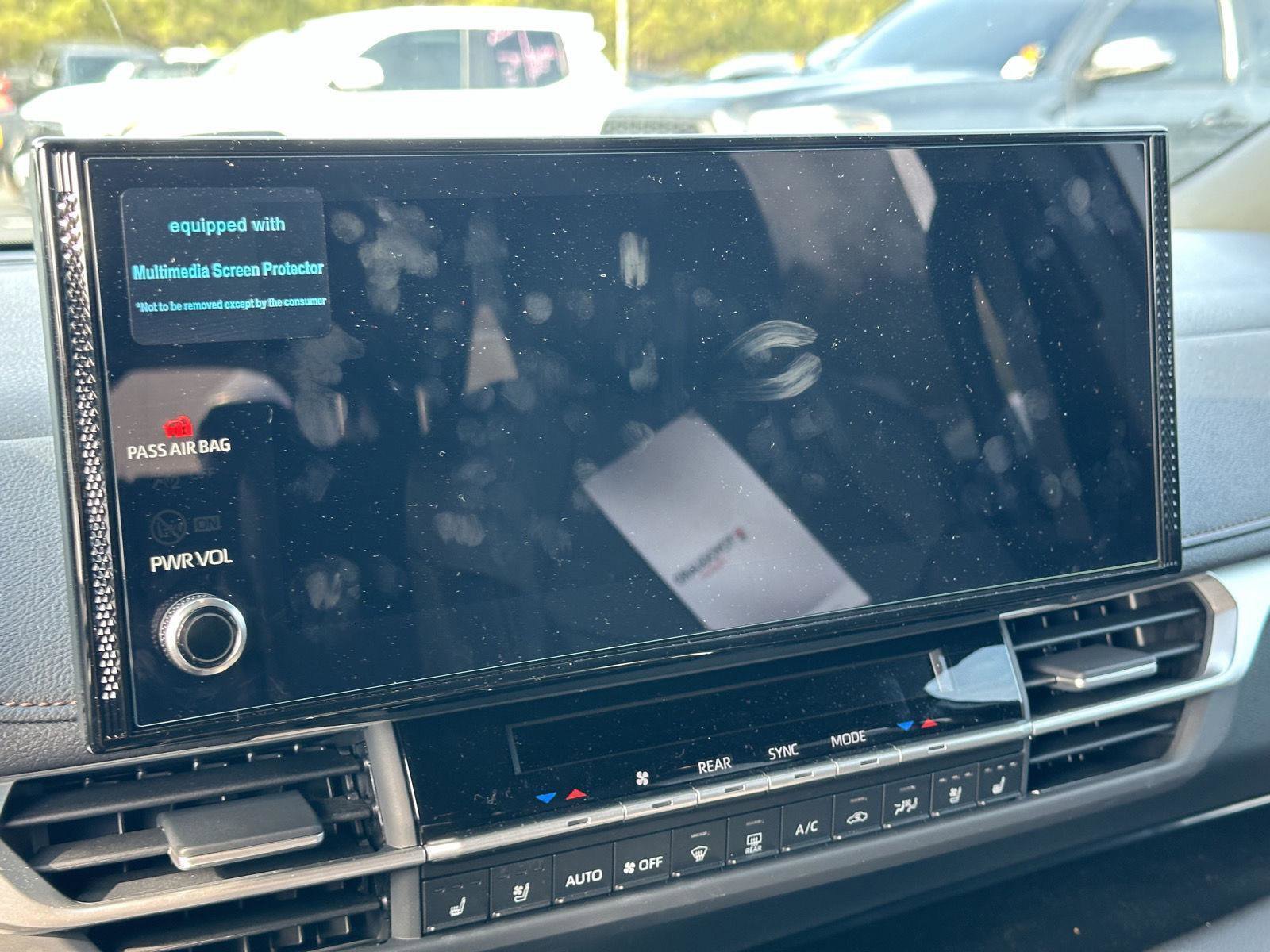 Certified 2025 Toyota Sienna Platinum image 12