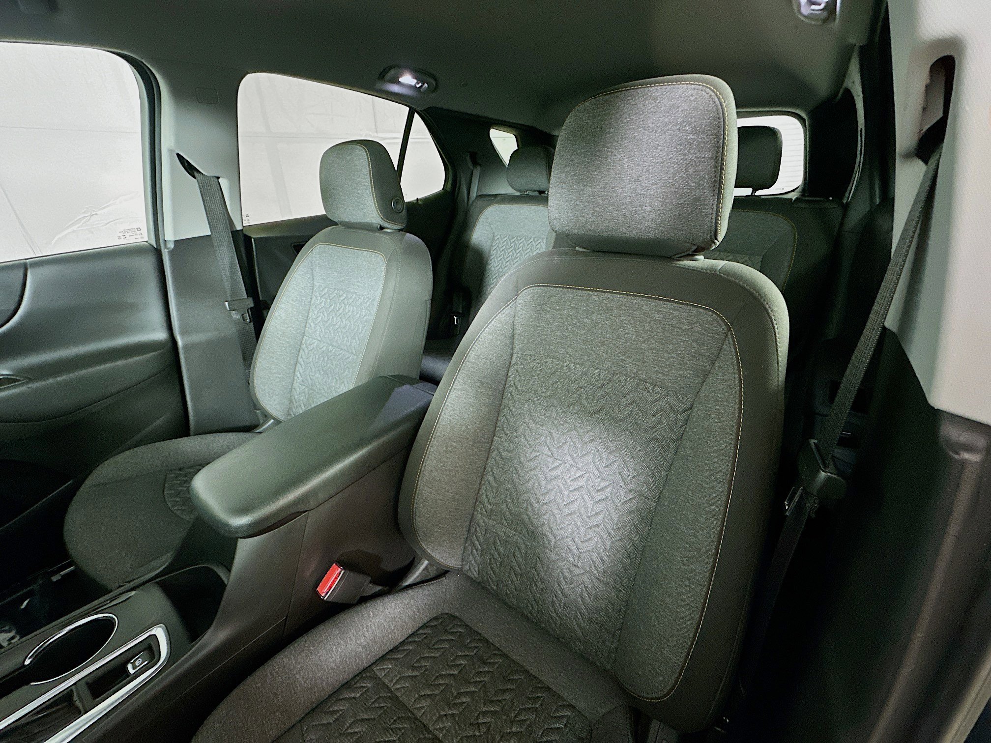 Used 2024 Chevrolet Equinox LT image 19