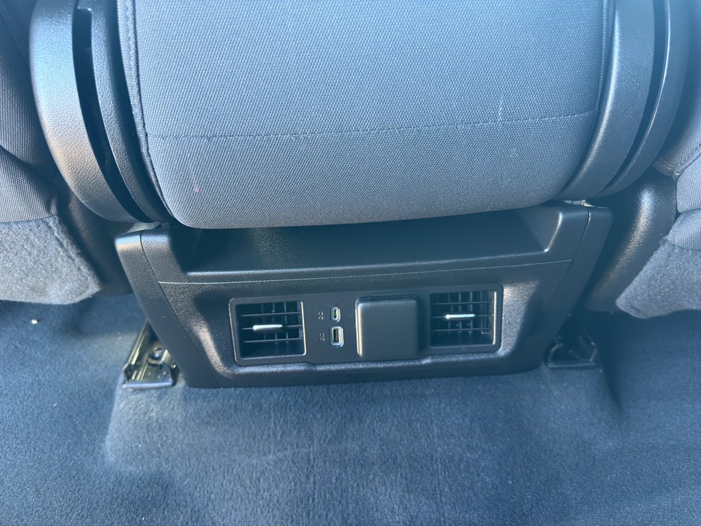 Certified 2022 Chevrolet Silverado 1500 LT AWD/4WD image 32