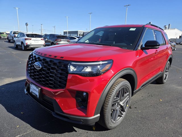 New 2026 Ford Explorer ST-Line image 3