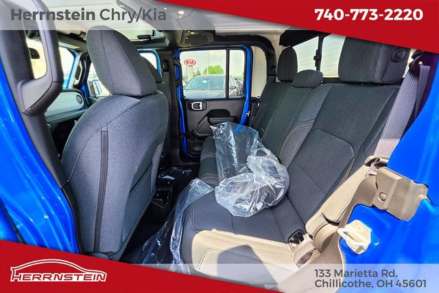 New 2026 Jeep Gladiator Sport AWD/4WD image 21