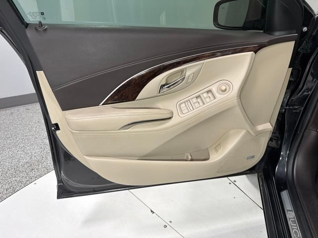 Used 2014 Buick LaCrosse Premium w/ Driver Confidence Package FWD image 11