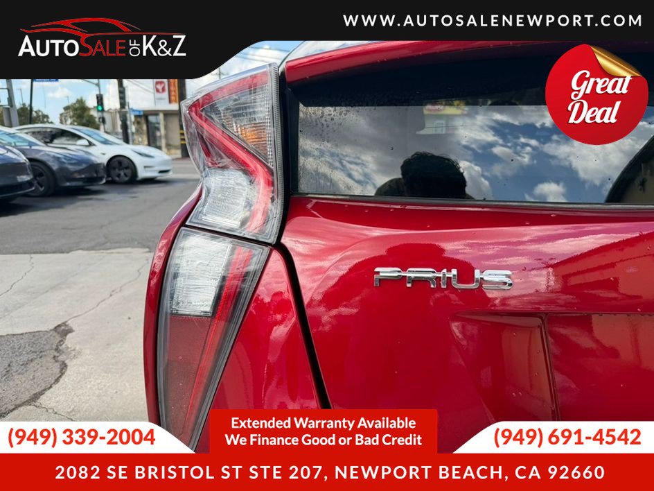 Used 2016 Toyota Prius Three FWD image 17