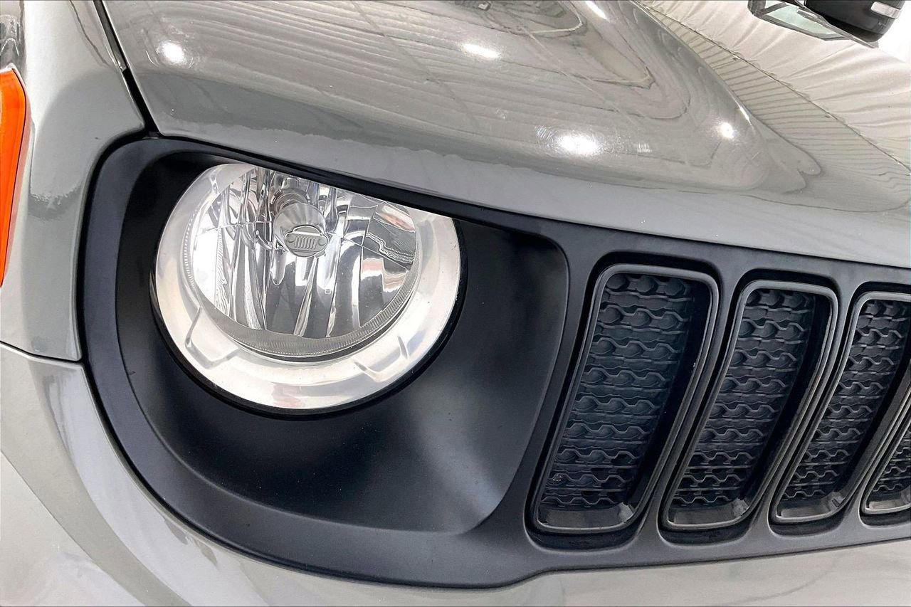 Used 2020 Jeep Renegade Altitude FWD image 12