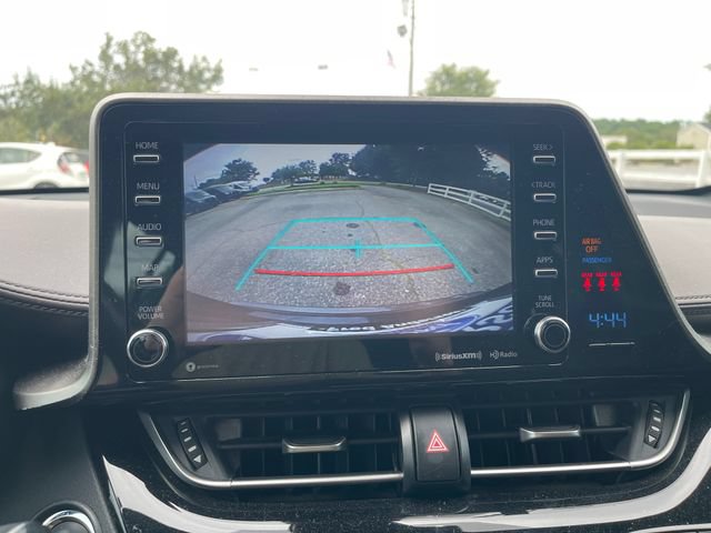 Used 2019 Toyota C-HR Limited FWD image 9