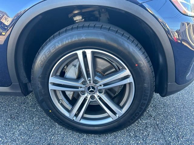Used 2020 Mercedes-Benz GLC 300 4MATIC image 3