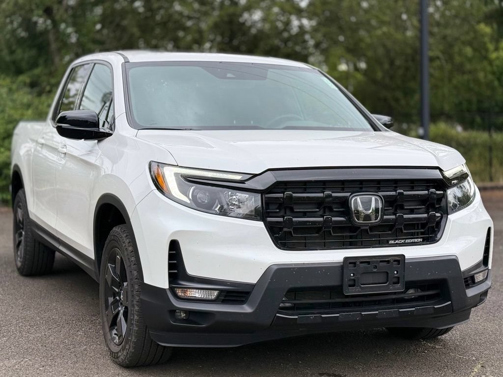 Used 2025 Honda Ridgeline Black Edition image 7