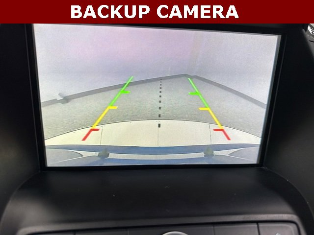 Used 2019 Ford Escape SE image 2