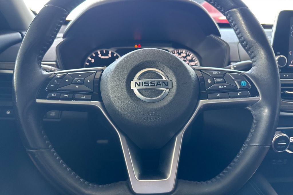 Used 2019 Nissan Altima 2.0 Platinum FWD image 22