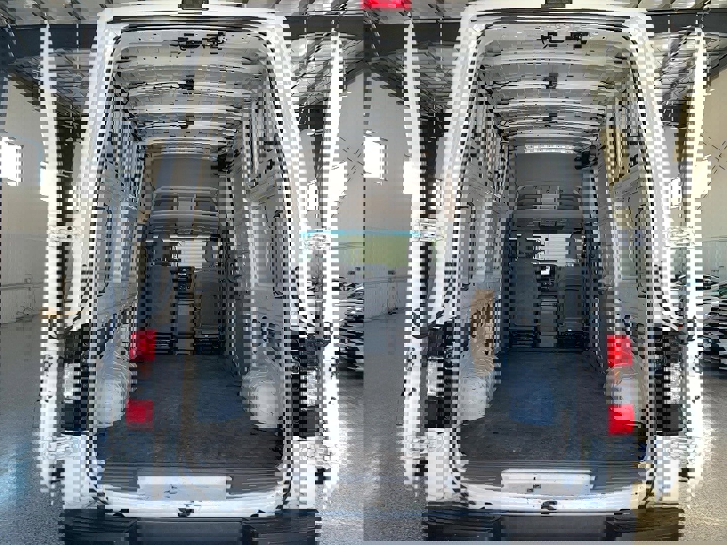 Used 2020 Nissan NV 3500 SV w/ Navigation Package image 6