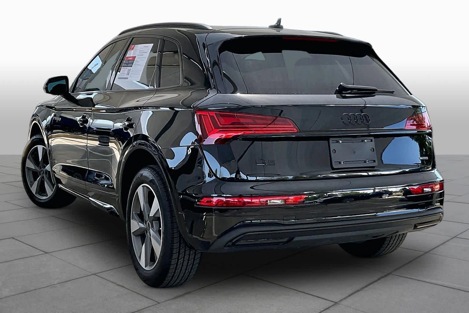 Used 2025 Audi Q5 2.0T Premium w/ Convenience Plus Package AWD/4WD image 12