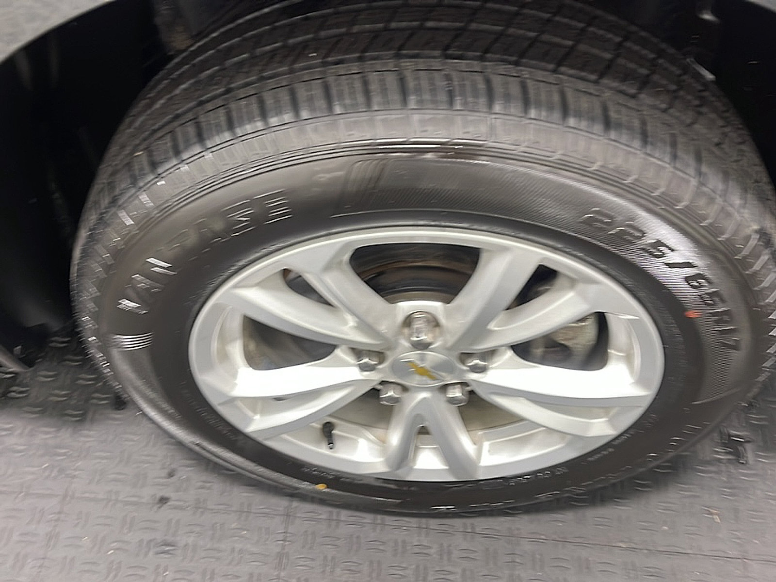 Used 2017 Chevrolet Equinox LT w/ Convenience Package FWD image 24