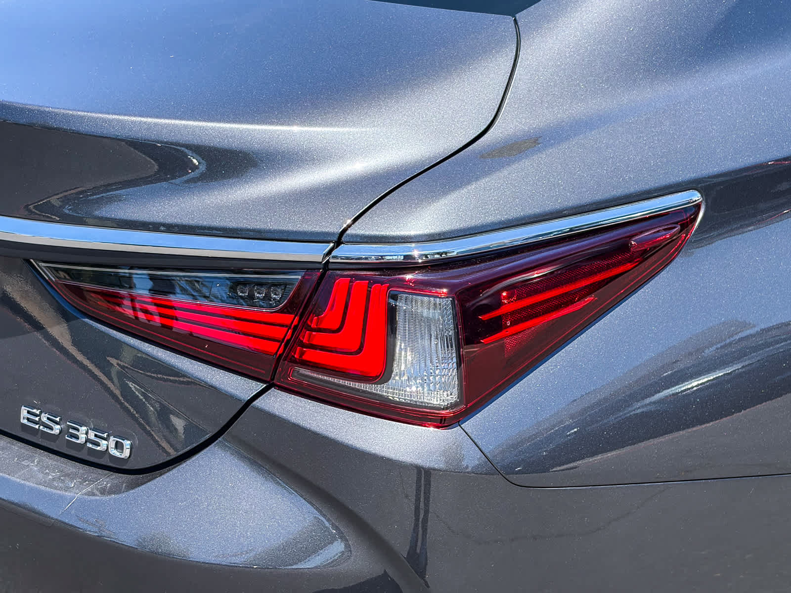 Certified 2025 Lexus ES 350 F Sport w/ Accessory Package (Z2) FWD image 8