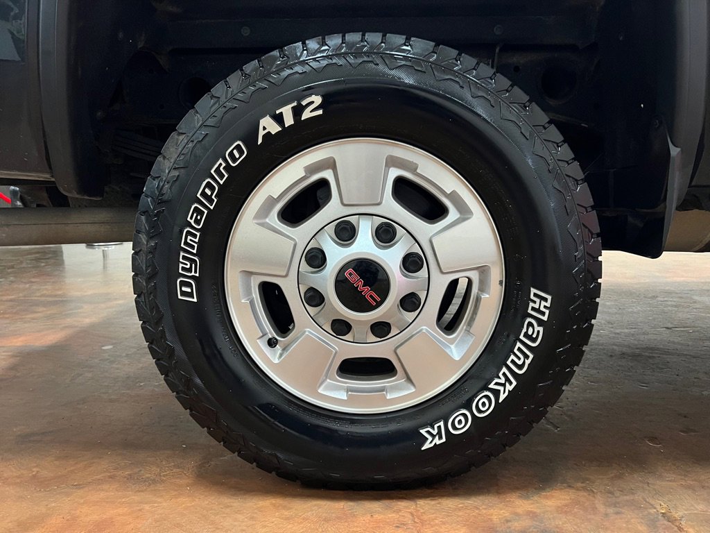 Used 2019 GMC Sierra 2500 SLE w/ SLE Preferred Package AWD/4WD image 14