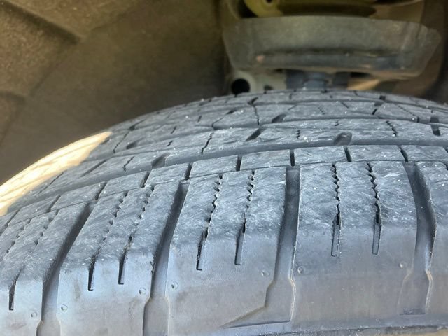 Used 2025 Chevrolet Equinox LT w/ Convenience Package II FWD image 12