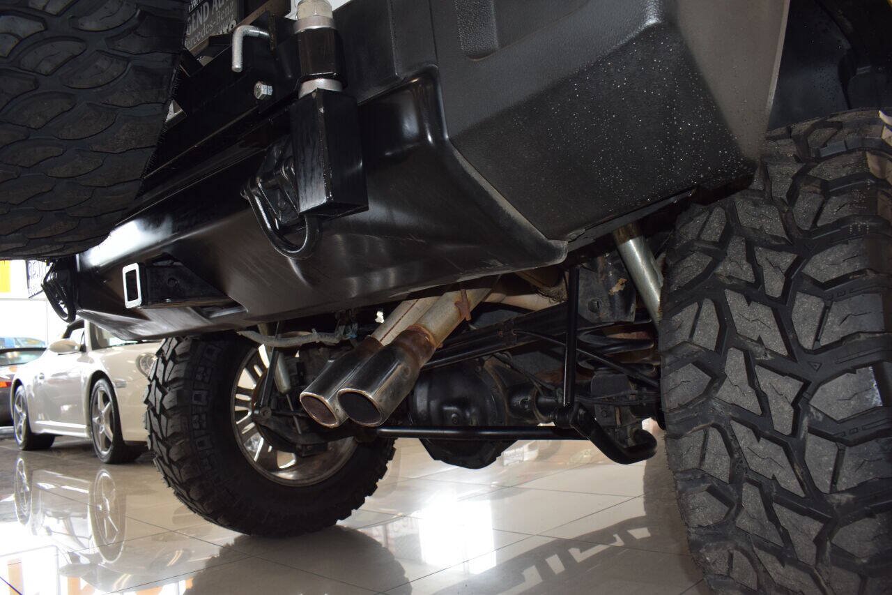Used 2003 HUMMER H2 w/ Preferred Equipment Group AWD/4WD image 21